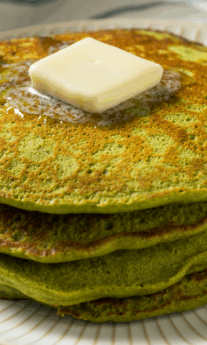 Placki z herbatą matcha